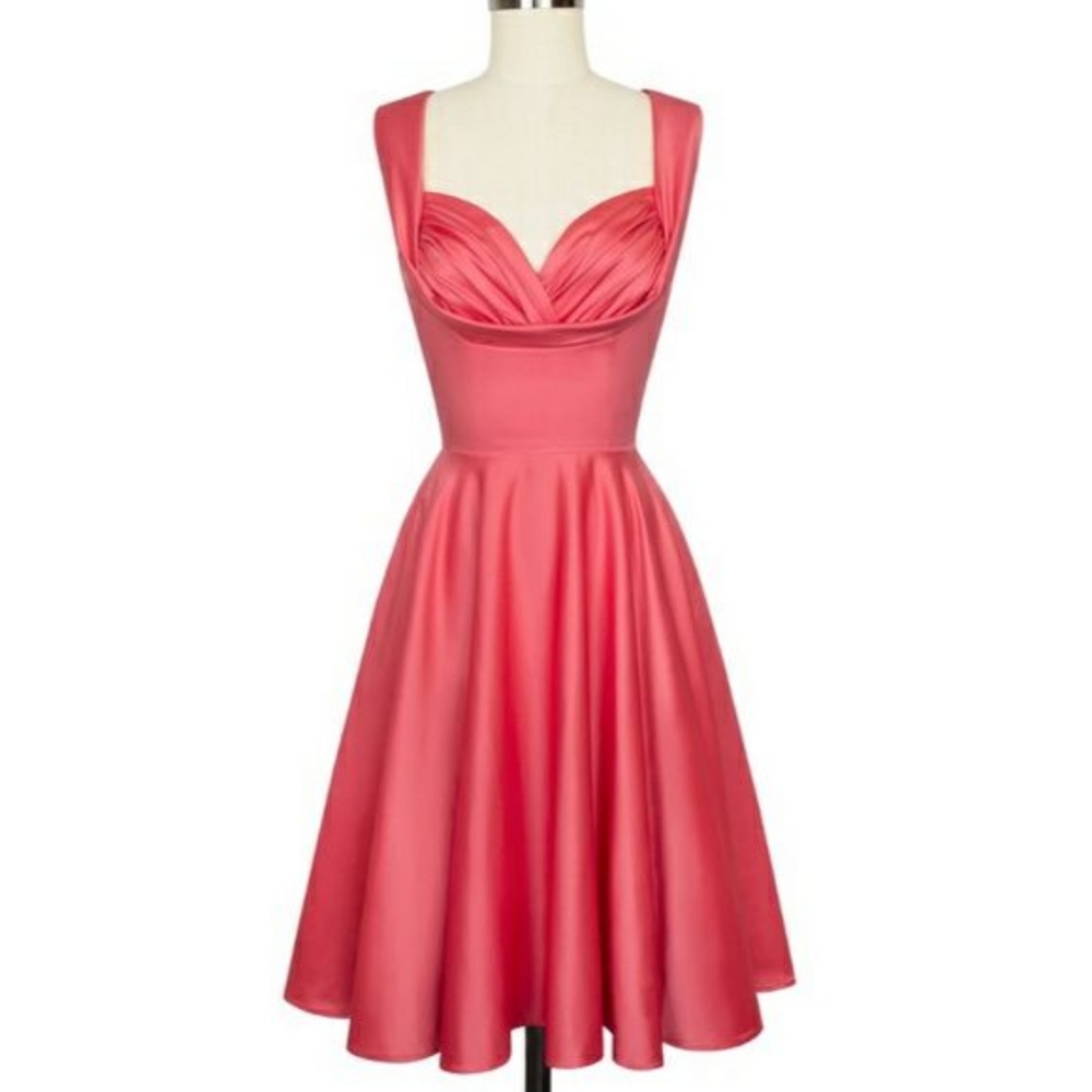 Candice Gwinn A-line vintage dress in coral